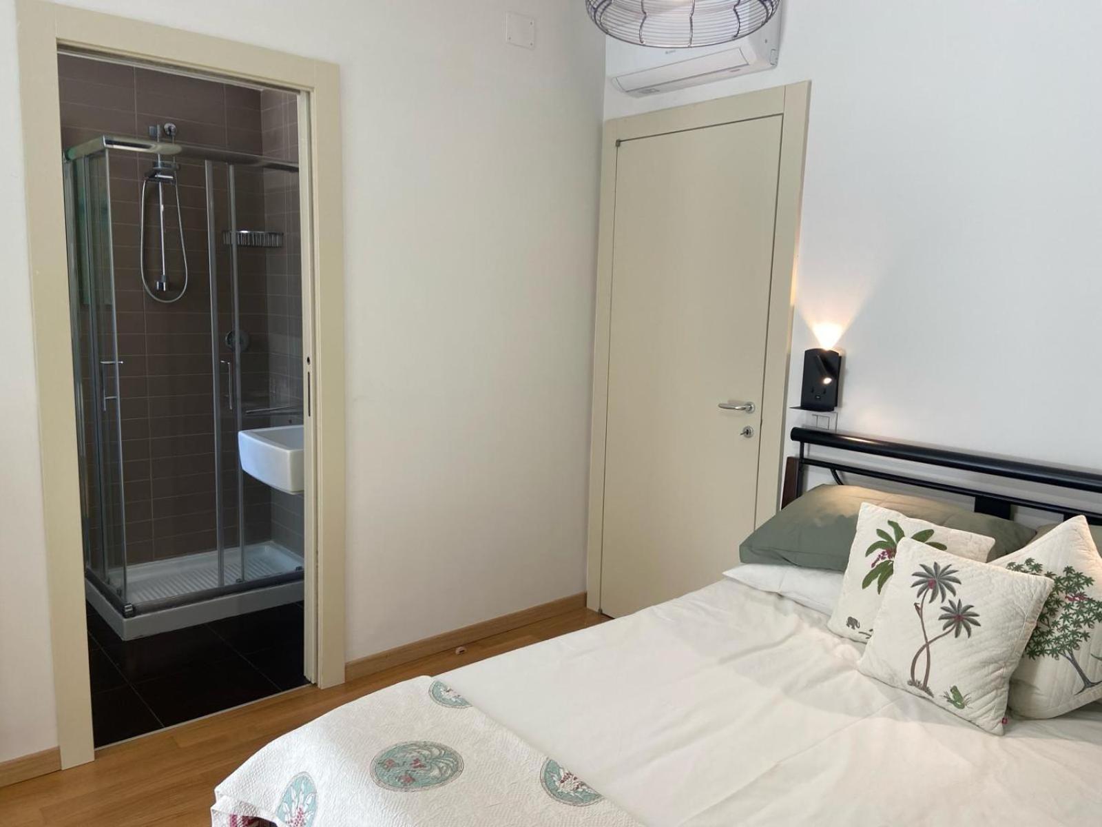 Ferienwohnung Casa Del Porto Pesaro Exterior foto